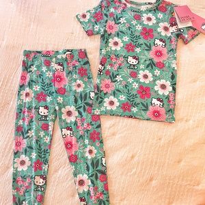 Posh peanut hello kitty 5T NWT